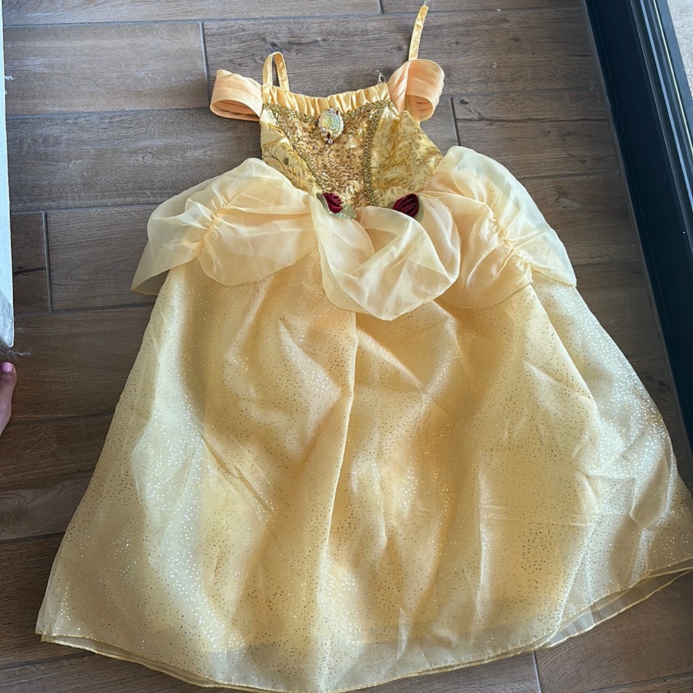 Beautiful Beauty and The beast Belle disney princess dress size 7/8